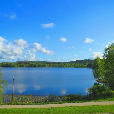 Daire Retrohenkinen Kaksio Nurmeksen Keskustassa.