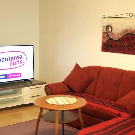 Retrohenkinen Kaksio Nurmeksen Keskustassa.